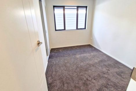 Photo of property in 90c Moire Road, Massey, Auckland, 0614
