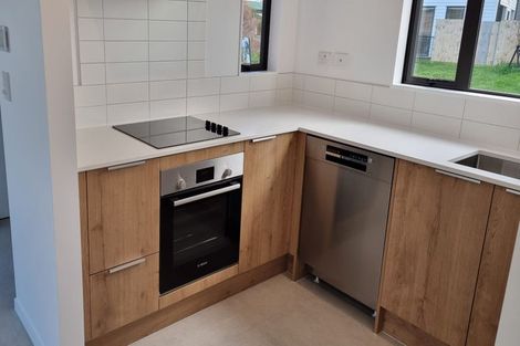 Photo of property in 16 Harlow Crescent, Glen Innes, Auckland, 1072