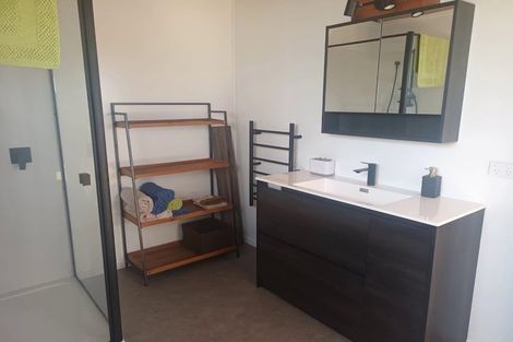 Photo of property in 65 Jamesons Esplanade, Haruru, 0204