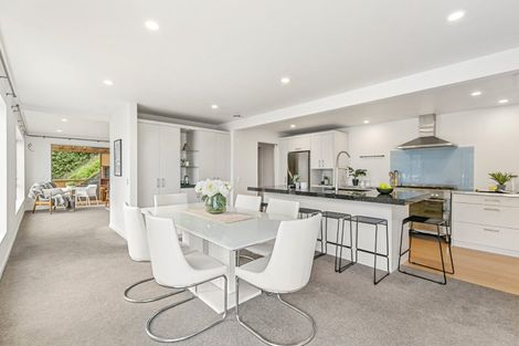 Photo of property in 8 Owhiro Bay Parade, Island Bay, Wellington, 6023