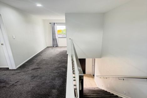 Photo of property in 1b Lyndon Place, Manurewa, Auckland, 2102