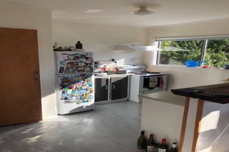 Photo of property in 2/5 Wye Street, Island Bay, Wellington, 6023