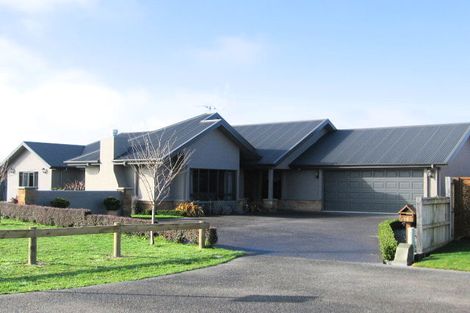 Photo of property in 16 Merlot Place, Rototuna, Hamilton, 3210