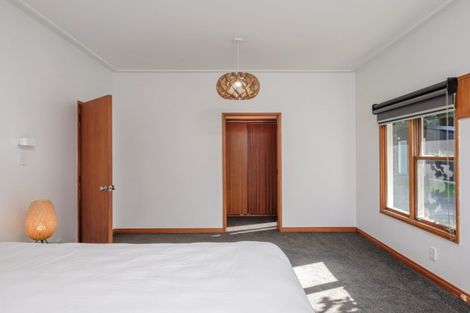 Photo of property in 43 Moana Road, Okitu, Gisborne, 4010