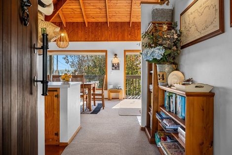 Photo of property in 32 Aoturoa Avenue, Rotoiti Forest, Rotorua, 3074