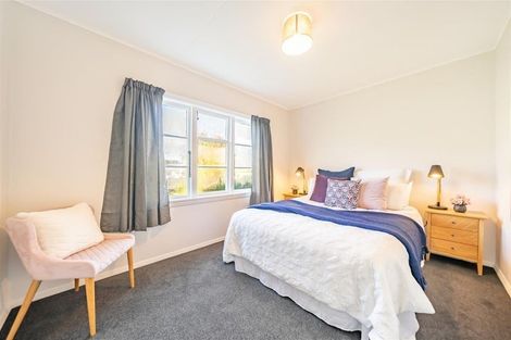 Photo of property in 6 Russell Road, Wainuiomata, Lower Hutt, 5014