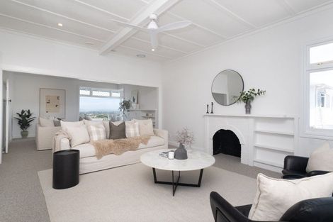 Photo of property in 44 Simla Terrace, Hospital Hill, Napier, 4110