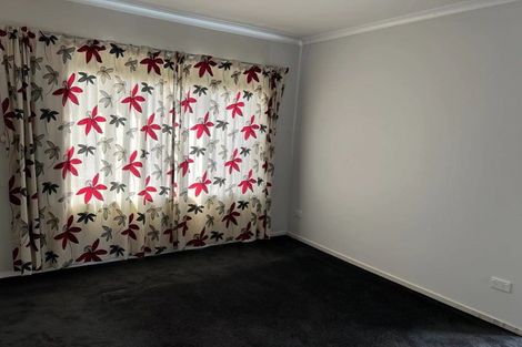 Photo of property in Tuscany Towers, 92/1 Ambrico Place, New Lynn, Auckland, 0600