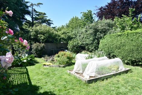 Photo of property in 10 Armstrong Avenue, Carterton, 5713