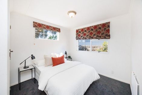 Photo of property in 8 Paradise Place, Milson, Palmerston North, 4414