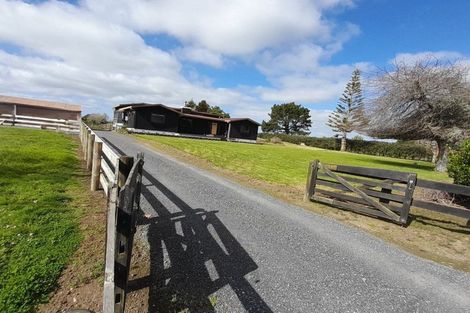 Photo of property in 302 Batty Road, Karaka, Papakura, 2580