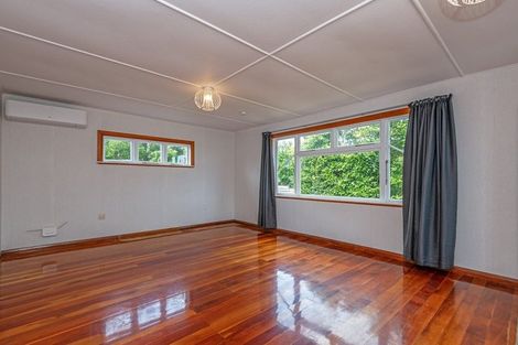 Photo of property in 77 Shamrock Street, Takaro, Palmerston North, 4412