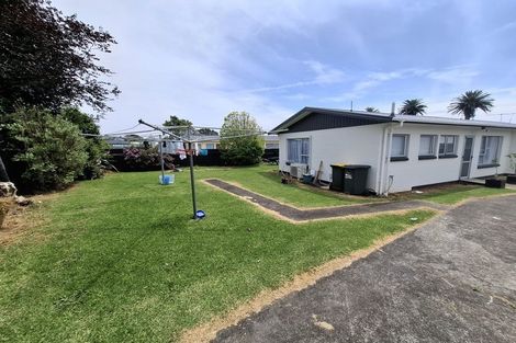 Photo of property in 2/52 Bayly Street, Waitara, 4320