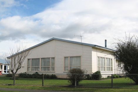 Photo of property in 16 Sefton Street, Havelock North, 4130