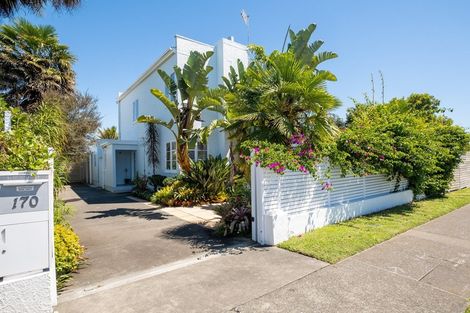 Photo of property in 170 Vigor Brown Street, Napier South, Napier, 4110