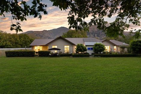 Photo of property in 8 Crawford Place, Lake Hayes, Queenstown, 9304