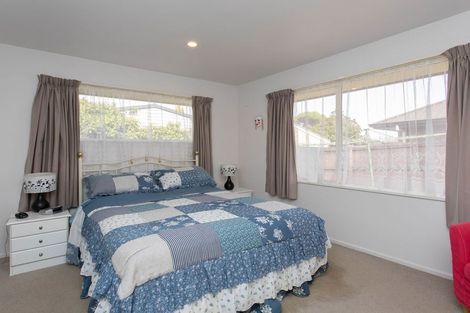 Photo of property in 1/10 Thistledown Place, Woolston, Christchurch, 8062