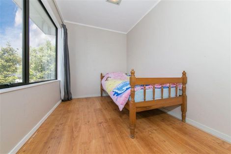 Photo of property in 4 Amery Place, West Harbour, Auckland, 0618