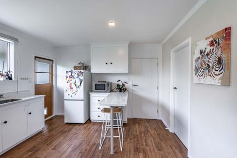 Photo of property in 10 Great North Road, Winton, 9720