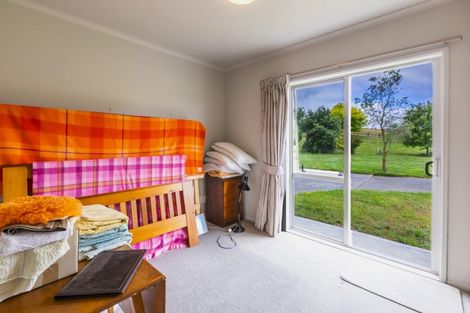 Photo of property in 33 Jg Wilson Drive, Waipukurau, 4281