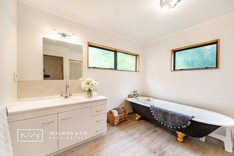 Photo of property in 87 Elmslie Road, Pinehaven, Upper Hutt, 5019