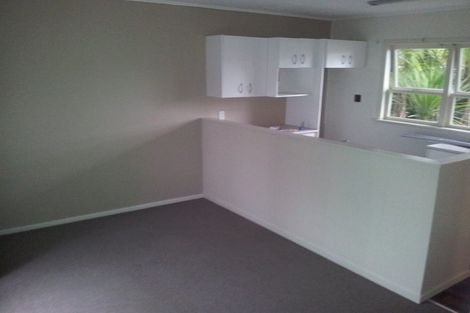 Photo of property in 7 Kia Ora Road, Beach Haven, Auckland, 0626