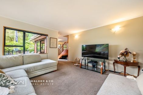 Photo of property in 87 Elmslie Road, Pinehaven, Upper Hutt, 5019