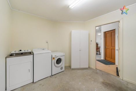 Photo of property in 50 Futuna Close, Karori, Wellington, 6012