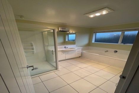 Photo of property in 16 O'dea Place, Burnside, Christchurch, 8053