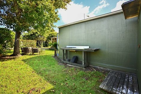 Photo of property in 8 Katrin Place, Mahia, 4198