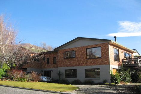 Photo of property in 9 Norman Terrace, Wanaka, 9305