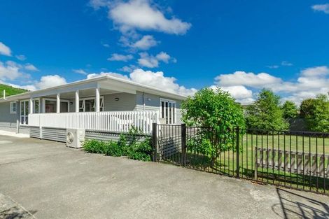 Photo of property in 40 Parata Street, Waikanae, 5036