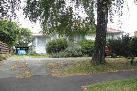 Photo of property in 8 Haynes Avenue, Upper Riccarton, Christchurch, 8041