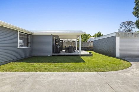 Photo of property in 14 Bromley Place, Westown, New Plymouth, 4310