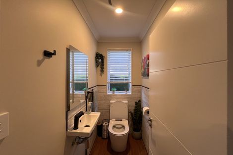 Photo of property in 14 Pounamu Place, Pegasus, 7612