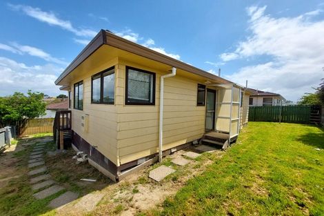 Photo of property in 2/19 Silver Creek Road, Weymouth, Auckland, 2103