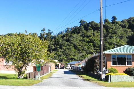Photo of property in 106 Marlborough Street, Greymouth, 7805
