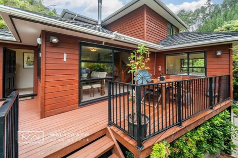 Photo of property in 87 Elmslie Road, Pinehaven, Upper Hutt, 5019