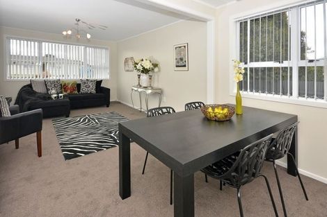 Photo of property in 19 Addington Avenue, Manurewa, Auckland, 2102