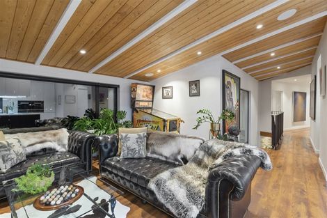 Photo of property in 34 Hebron Road, Waiake, Auckland, 0630