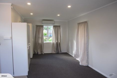 Photo of property in 11 Babington Place, Torbay, Auckland, 0630