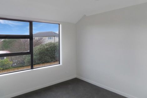 Photo of property in 90b Cambridge Terrace, Waterloo, Lower Hutt, 5011