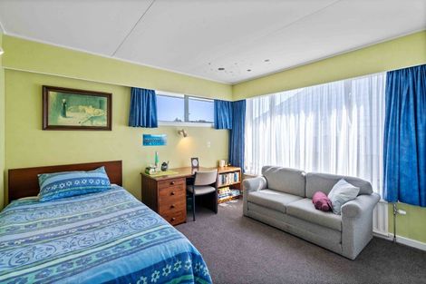 Photo of property in 32 Cruickshank Crescent, Rosedale, Invercargill, 9810