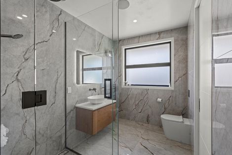 Photo of property in 34 Evelyn Crescent, Marshland, Christchurch, 8083