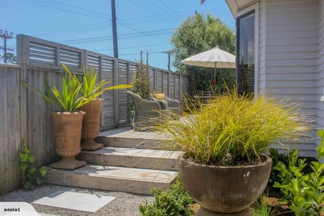 Photo of property in 84 Brooklands Road, Brooklands, New Plymouth, 4310