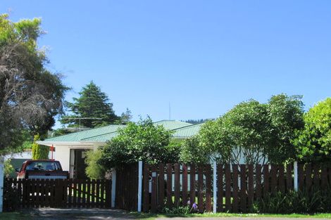 Photo of property in 6 Keiha Street, Riverdale, Gisborne, 4010