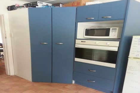 Photo of property in 1 Ludecke Place, Sockburn, Christchurch, 8042