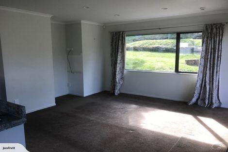 Photo of property in 17a Raumati Terrace, Khandallah, Wellington, 6035