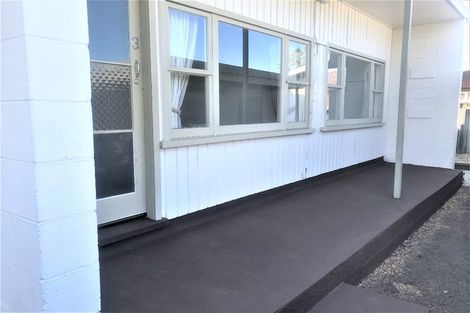 Photo of property in 493b Devonport Road, Tauranga South, Tauranga, 3112