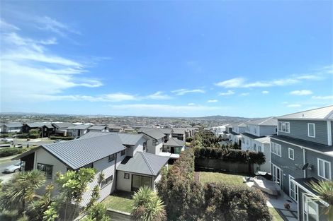 Photo of property in 98 Arrowsmith Drive, Flat Bush, Auckland, 2019